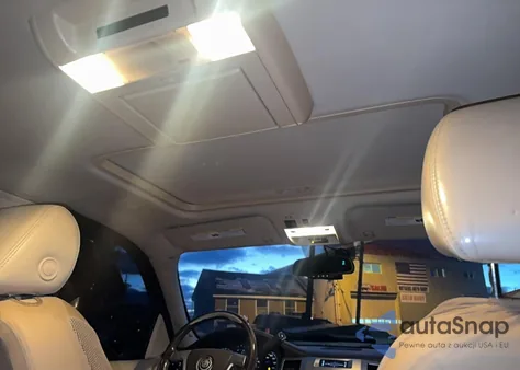 2007 Cadillac Escalade Esv z USA, uszkodzony, nr VIN 1GYFK66837R402776